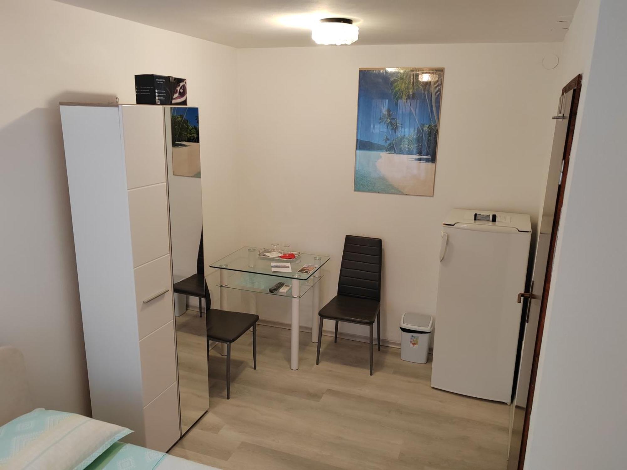Rooms Neda Izola Bilik gambar