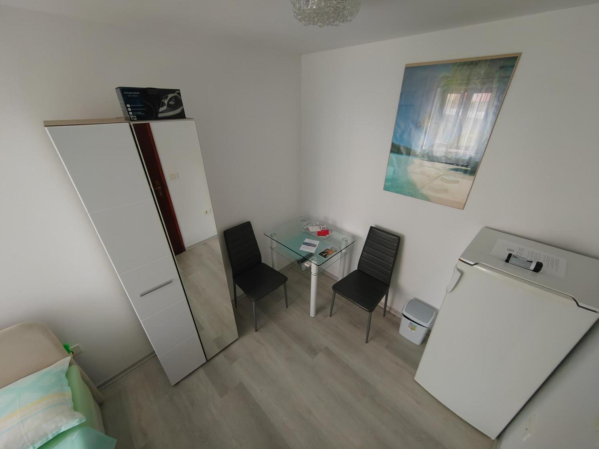 Rooms Neda Izola Bilik gambar
