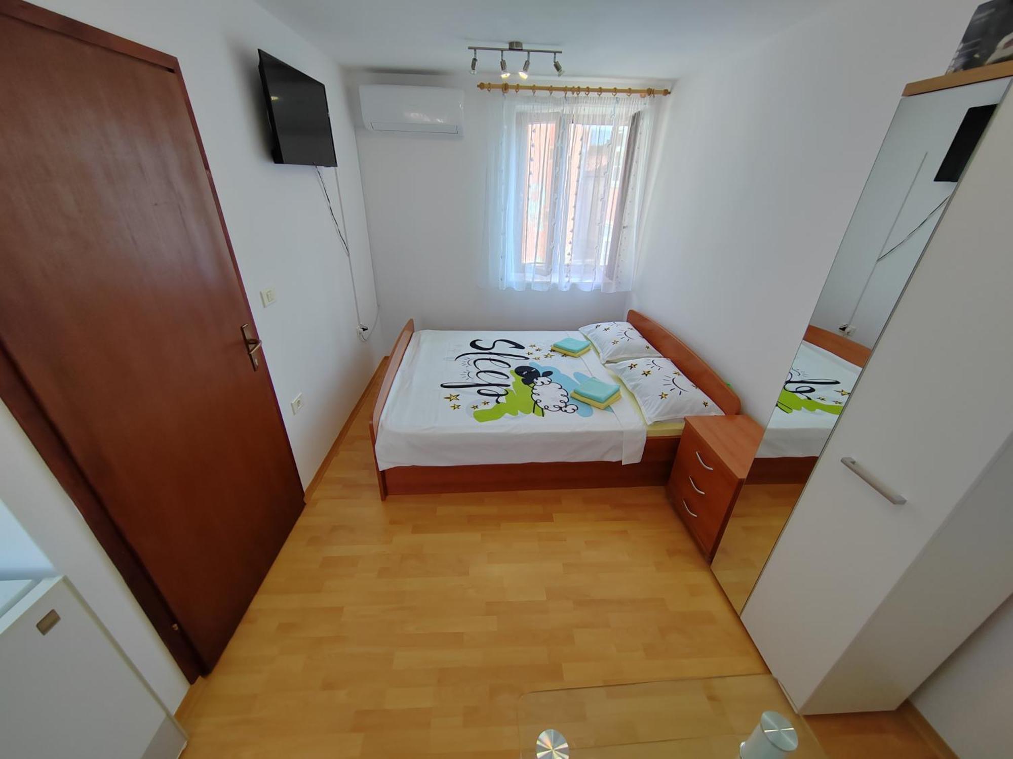 Rooms Neda Izola Bilik gambar